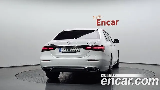 Mercedes-Benz E-Класс 2021 thumb 3