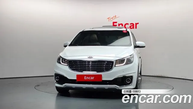Kia Carnival 2016 thumb 3