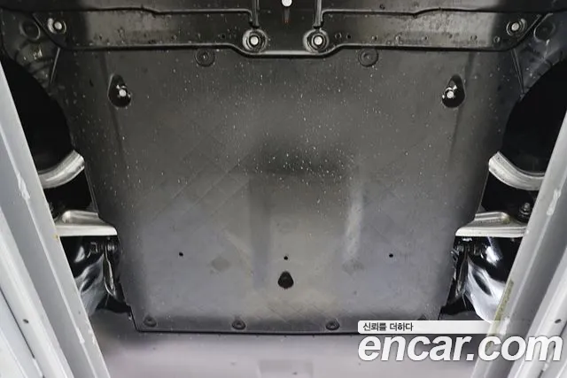 Tesla Model Y 2026 thumb 5