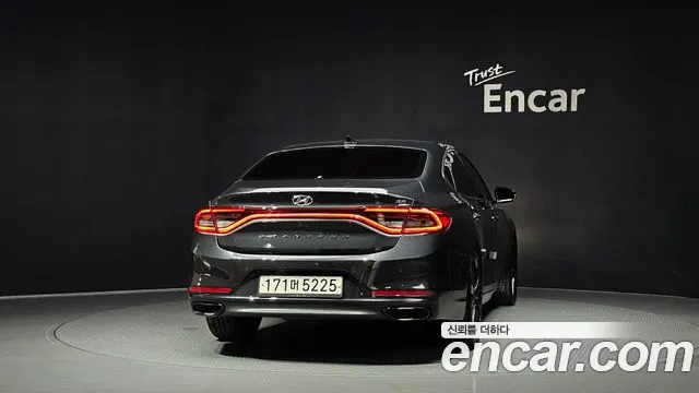 Hyundai Grandeur 2016 thumb 4