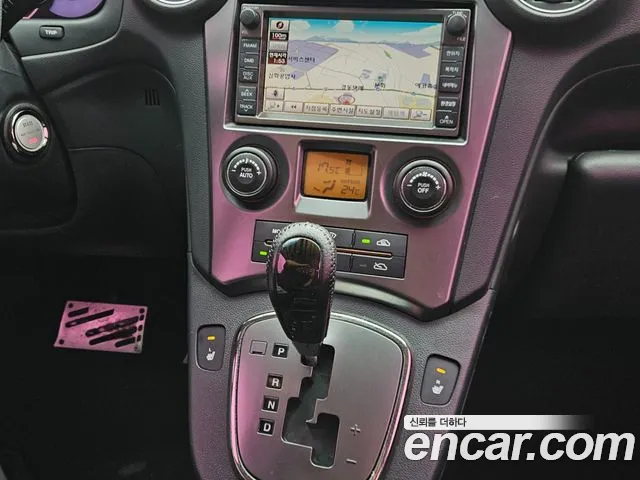 Kia Carens 2011 thumb 9