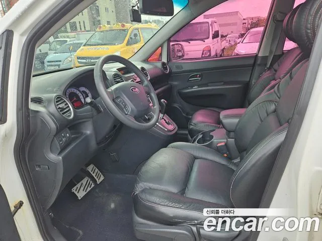 Kia Carens 2011 thumb 10
