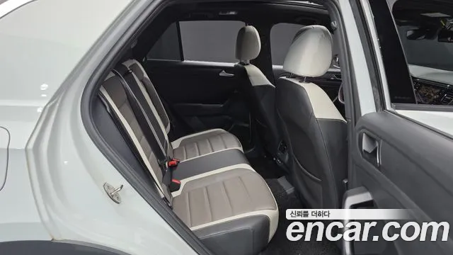 Volkswagen T-Roc 2021 thumb 12