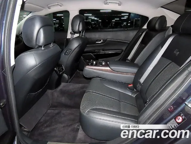 Kia K9 2012 thumb 7