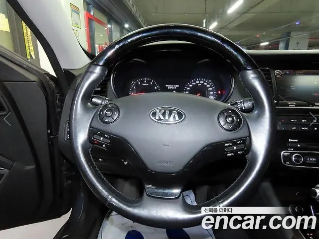 Kia K9 2012 thumb 8