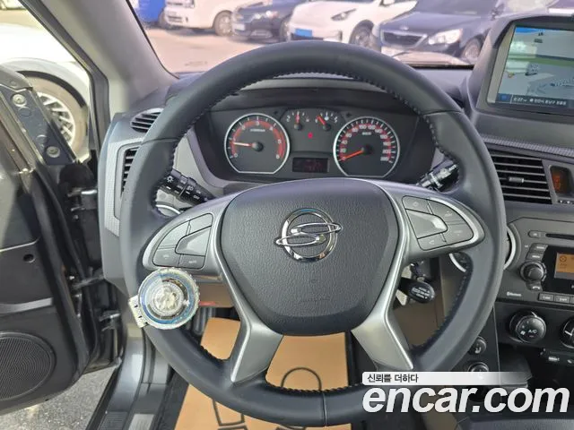 KG_Mobility_Ssangyong KORANDO 2015 thumb 10