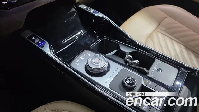 Kia Sorento 2024 thumb 9