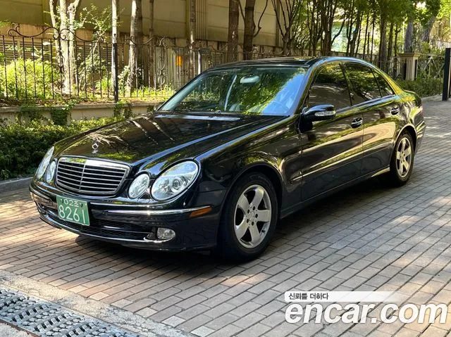 Mercedes-Benz E-Класс 2004 thumb 2