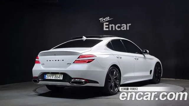 Genesis G70 2021 thumb 2