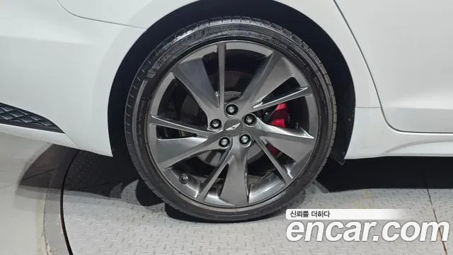 Genesis G70 2021 thumb 5
