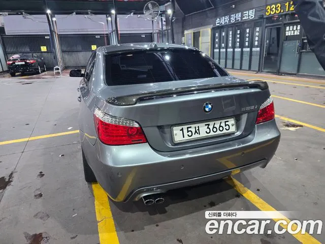 BMW 5-Series 2008 thumb 3