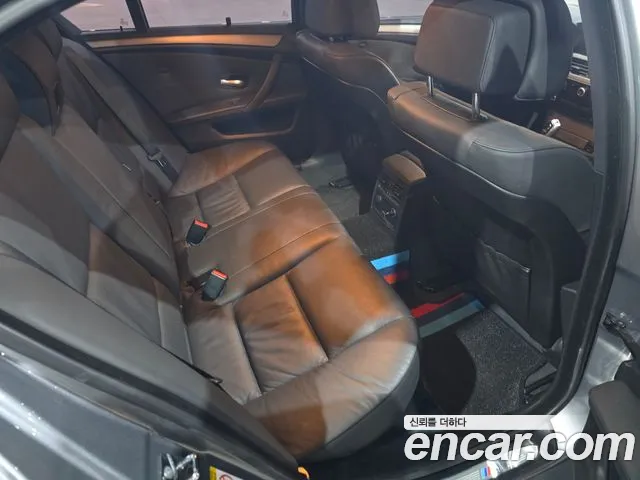 BMW 5-Series 2008 thumb 5