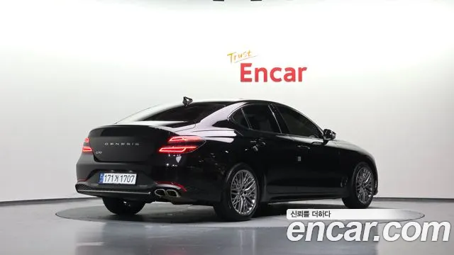 Genesis G70 2021 thumb 2