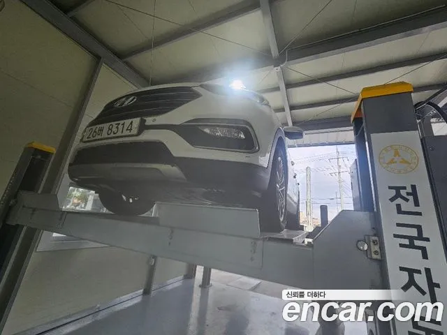 Hyundai Santa Fe 2015 thumb 6