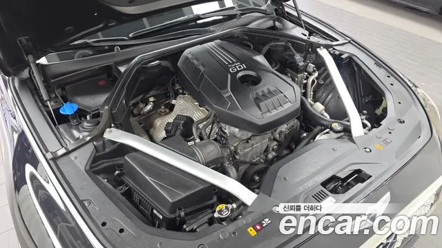 Genesis G70 2020 thumb 6