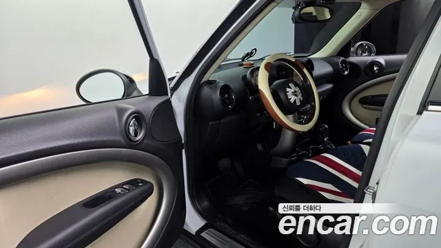 MINI Countryman 2013 thumb 10