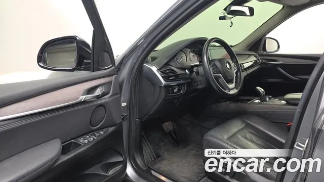 BMW X5 2014 thumb 9