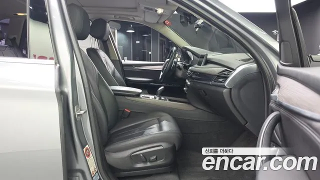 BMW X5 2014 thumb 10