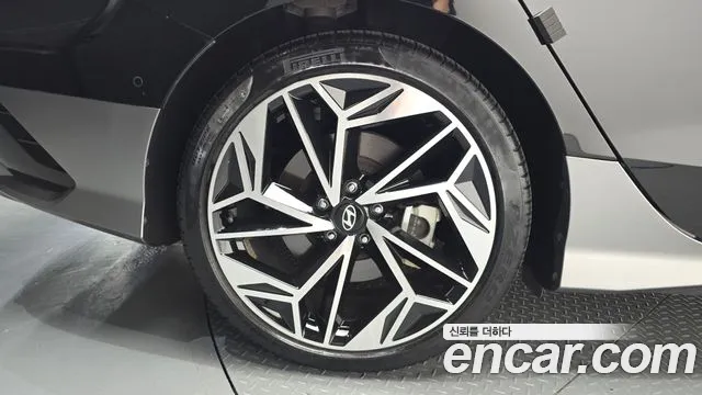 Hyundai IONIQ 6 2023 thumb 5