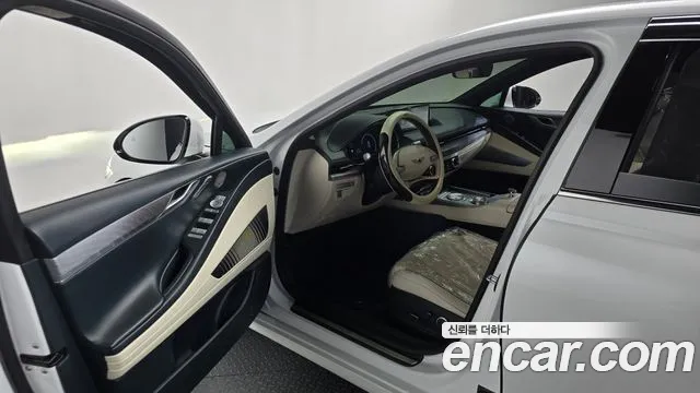 Genesis G80 2022 thumb 9