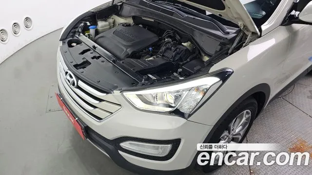 Hyundai Santa Fe 2013 thumb 6
