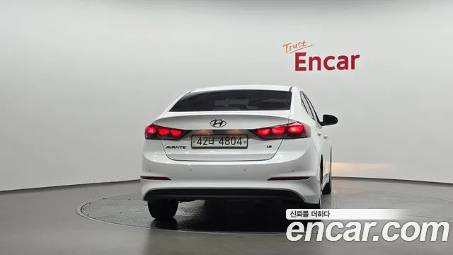 Hyundai Avante 2017 thumb 4