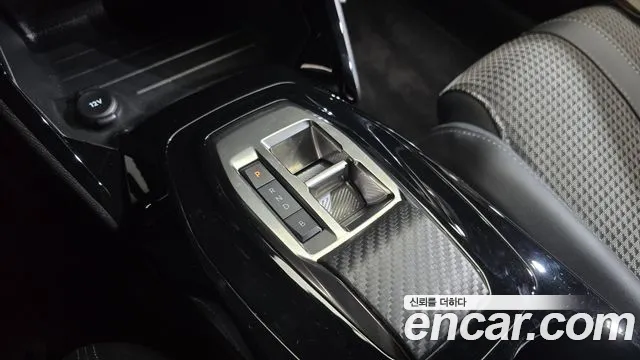 Peugeot 208 2022 thumb 8