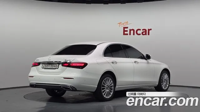 Mercedes-Benz E-Класс 2021 thumb 2