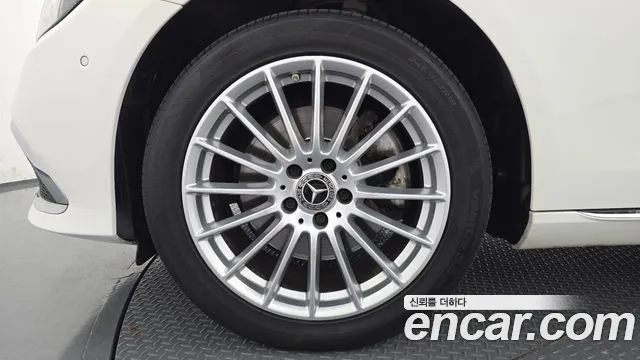 Mercedes-Benz E-Класс 2021 thumb 5