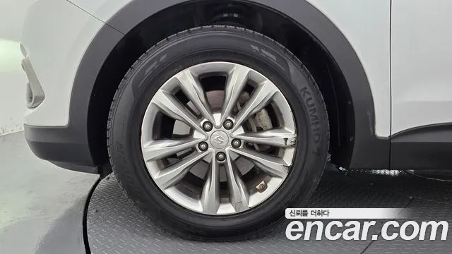 Hyundai Santa Fe 2018 thumb 5