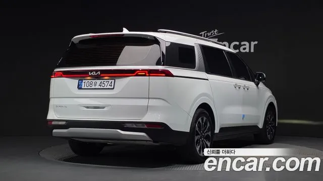 Kia Carnival 2022 thumb 2