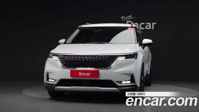 Kia Carnival 2022 thumb 3