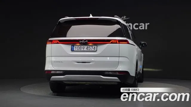 Kia Carnival 2022 thumb 4