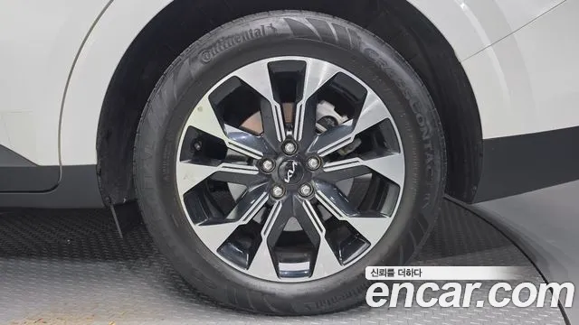 Kia Carnival 2022 thumb 5