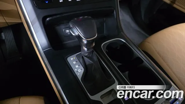 Kia Carnival 2022 thumb 9
