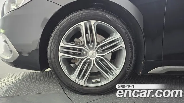 Hyundai Grandeur 2017 thumb 5
