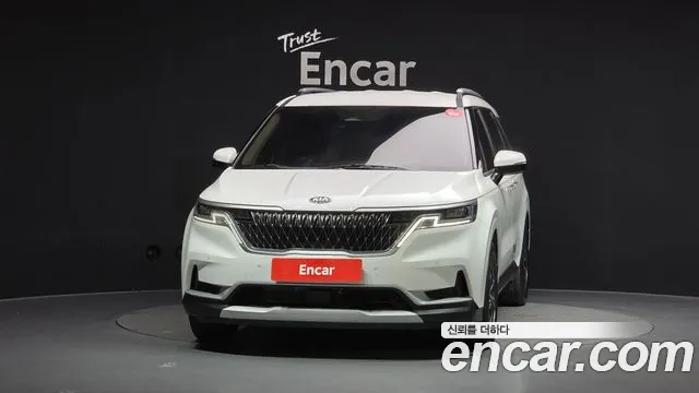 Kia Carnival 2021 thumb 3