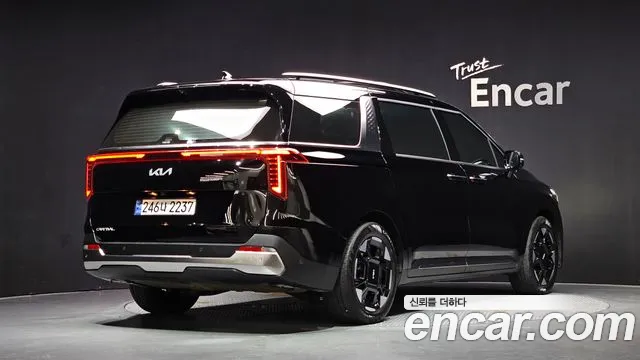 Kia Carnival 2024 thumb 2