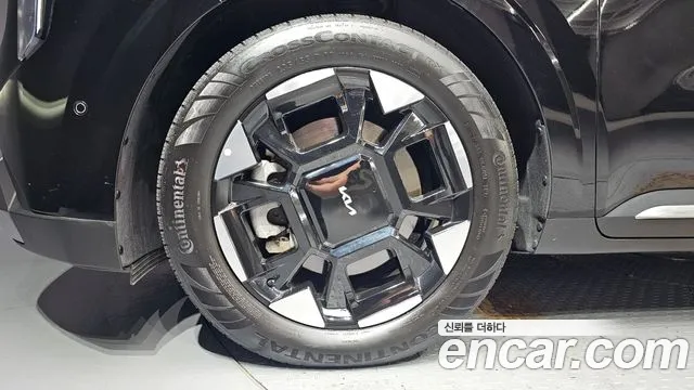 Kia Carnival 2024 thumb 5