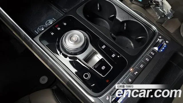 Kia Carnival 2024 thumb 9