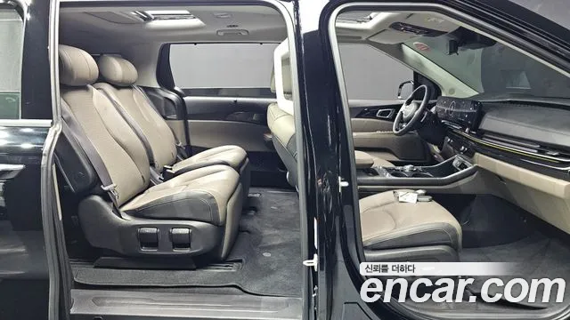 Kia Carnival 2024 thumb 11