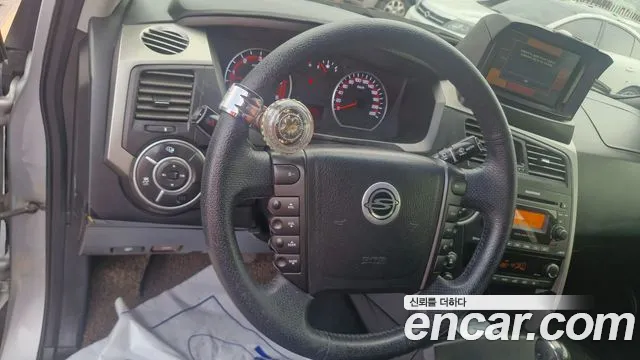 KG_Mobility_Ssangyong KORANDO 2012 thumb 10