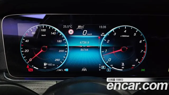 Mercedes-Benz E-Класс 2022 thumb 8