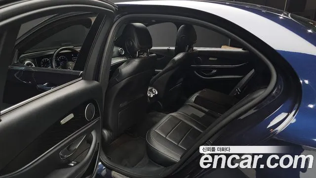 Mercedes-Benz E-Класс 2022 thumb 12