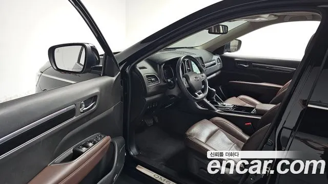 Renault-KoreaSamsung Koleos 2016 thumb 9