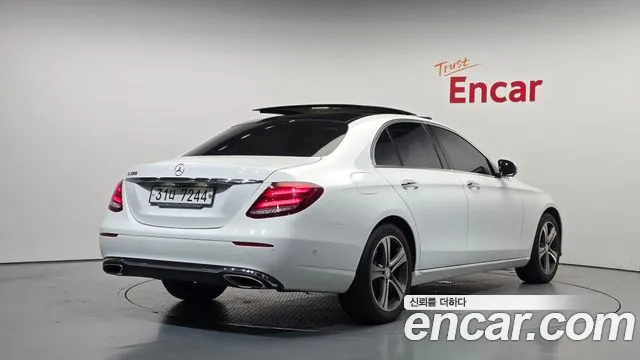 Mercedes-Benz E-Класс 2016 thumb 2