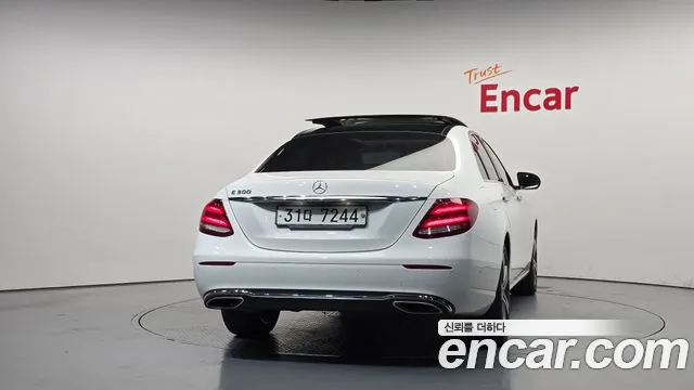 Mercedes-Benz E-Класс 2016 thumb 4