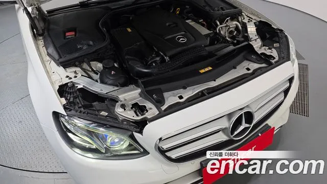 Mercedes-Benz E-Класс 2016 thumb 6