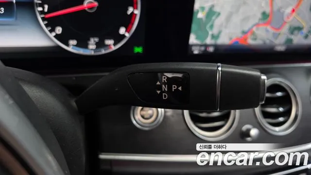 Mercedes-Benz E-Класс 2016 thumb 9