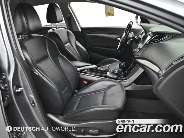 Hyundai i40 2013 thumb 10